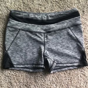 Manduka shorts